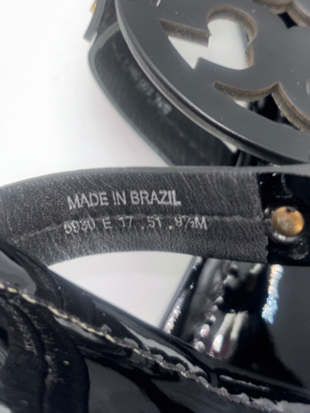 Tory Burch Miller Black Patent Logo Thong Sandals - Picture 6 of 9